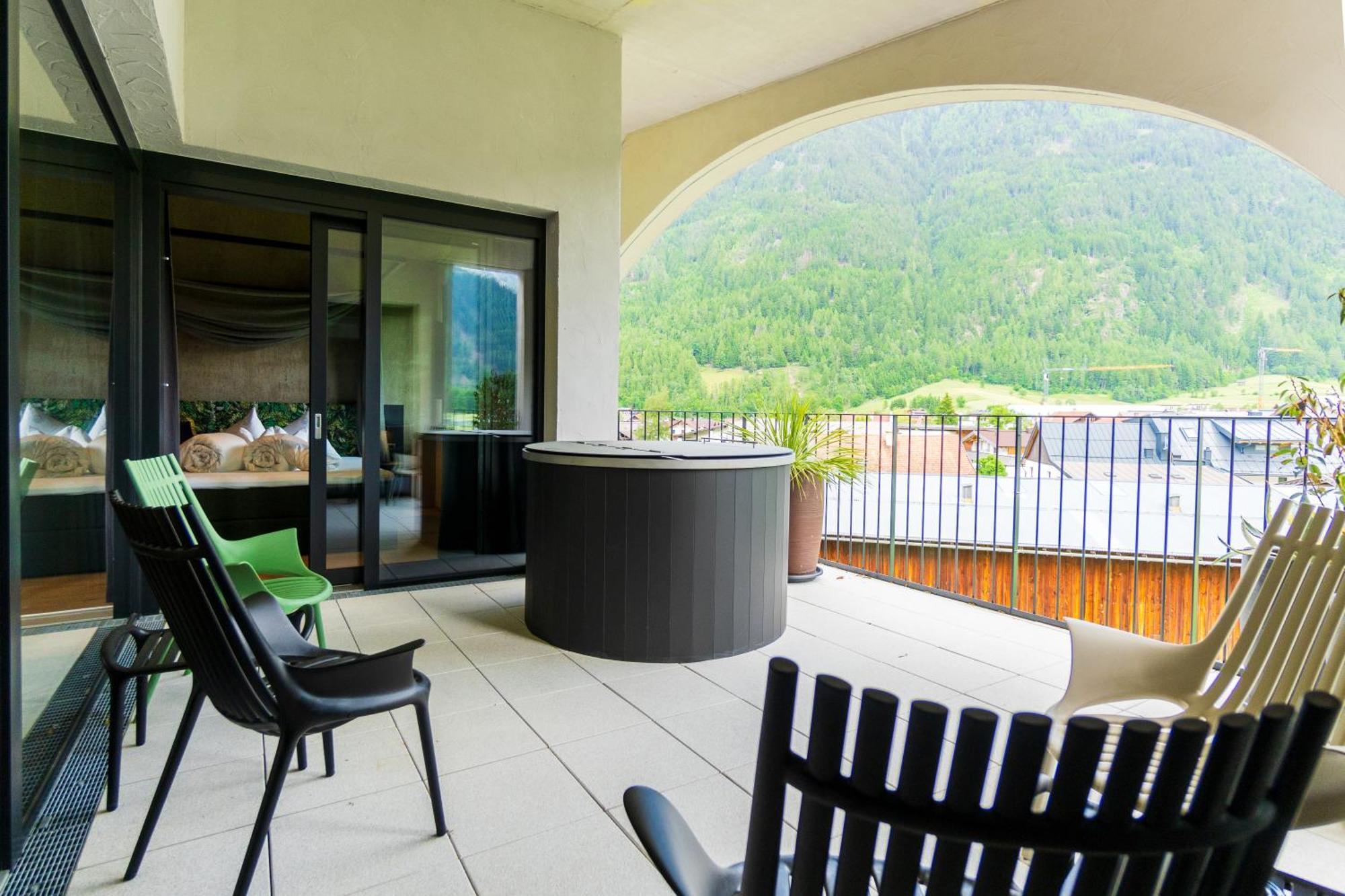 Lifesteil Aparthotel Umhausen Kültér fotó